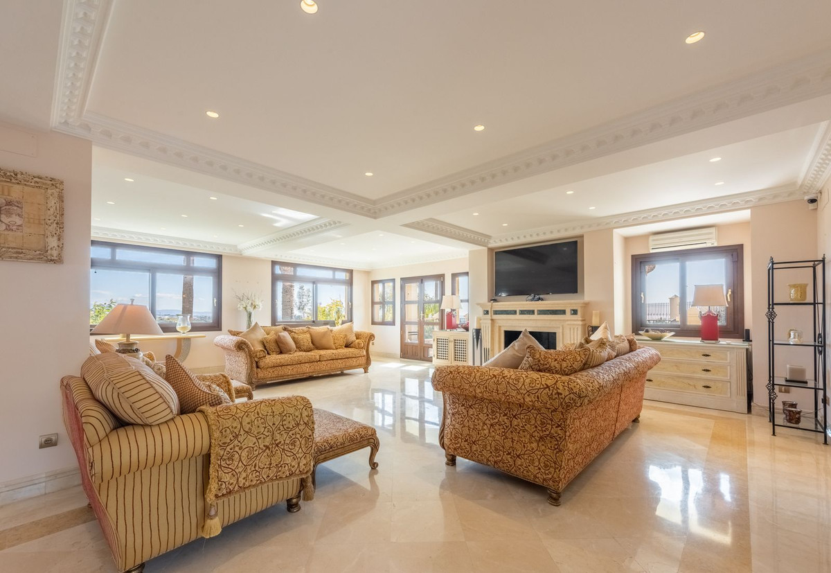Se vende Villa - Chalet de 6 dormitorios en Costa Del Sol, Málaga, España