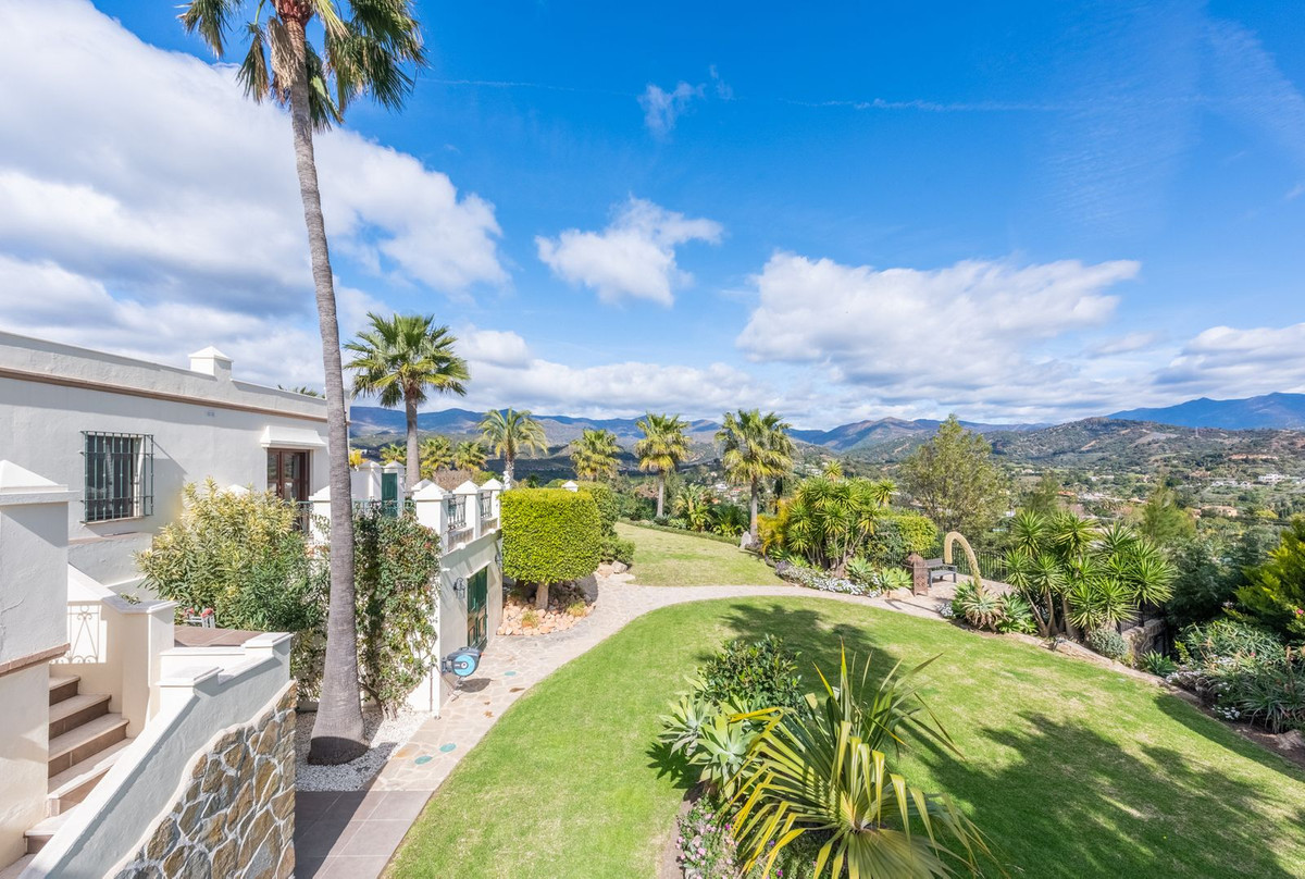 Se vende Villa - Chalet de 6 dormitorios en Costa Del Sol, Málaga, España
