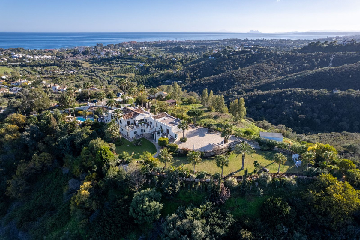 Se vende Villa - Chalet de 6 dormitorios en Costa Del Sol, Málaga, España