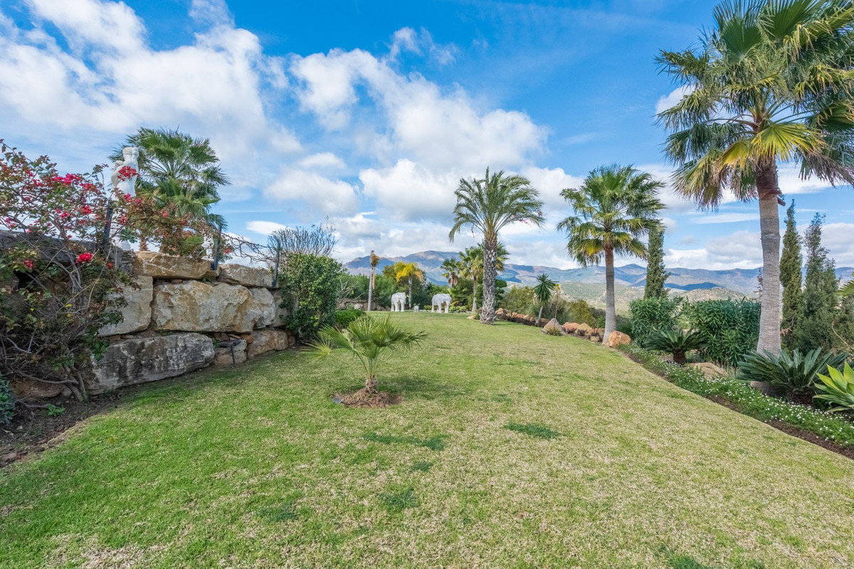 Se vende Villa - Chalet de 6 dormitorios en Costa Del Sol, Málaga, España