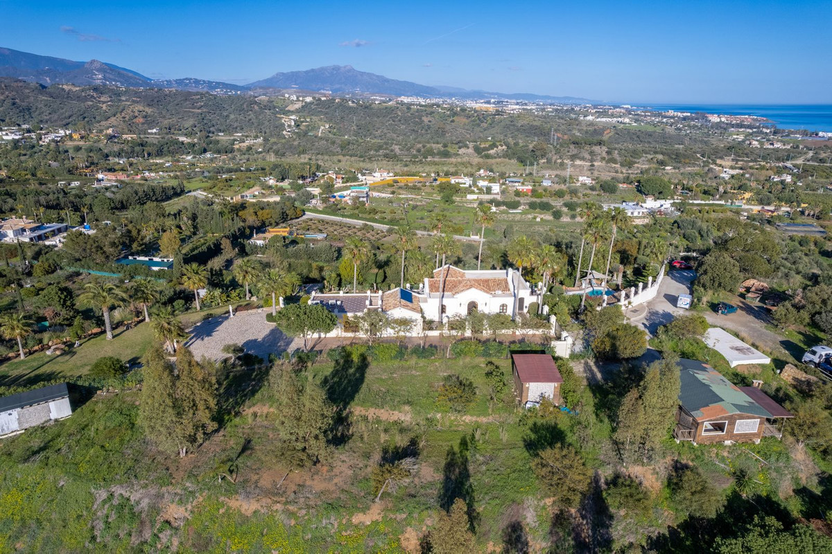 Se vende Villa - Chalet de 6 dormitorios en Costa Del Sol, Málaga, España
