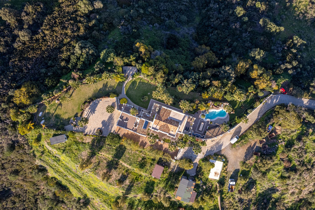 Se vende Villa - Chalet de 6 dormitorios en Costa Del Sol, Málaga, España