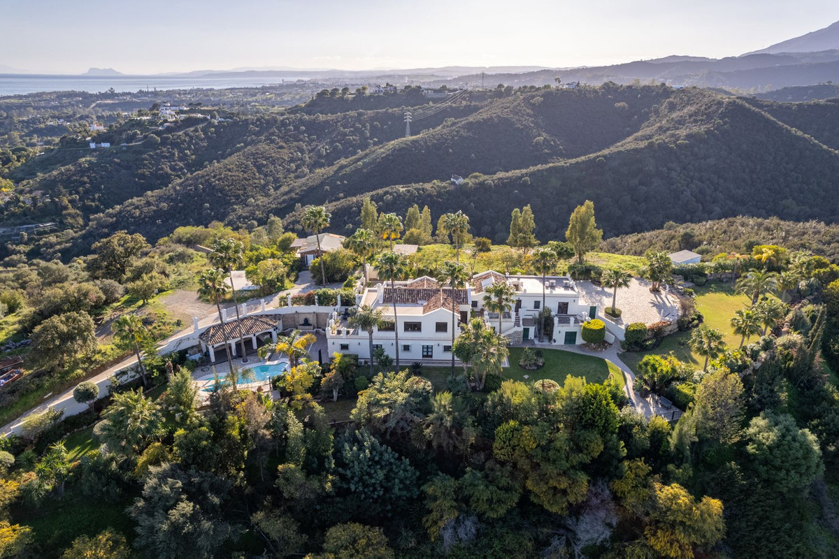 Se vende Villa - Chalet de 6 dormitorios en Costa Del Sol, Málaga, España