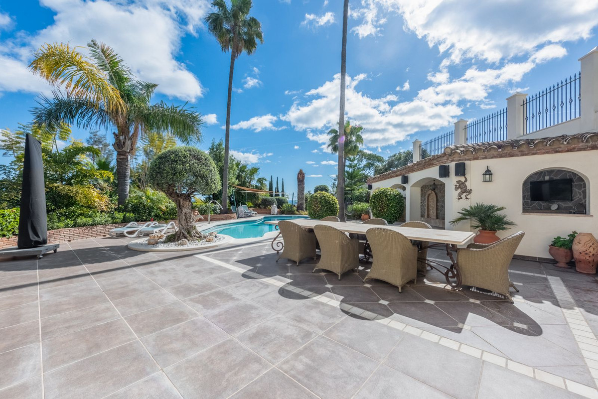 Se vende Villa - Chalet de 6 dormitorios en Costa Del Sol, Málaga, España