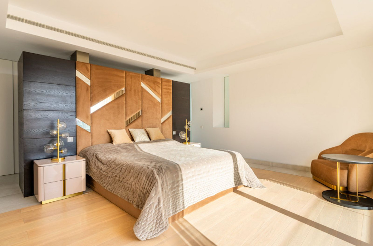 Se vende Villa - Chalet de 4 dormitorios en Costa Del Sol, Málaga, España