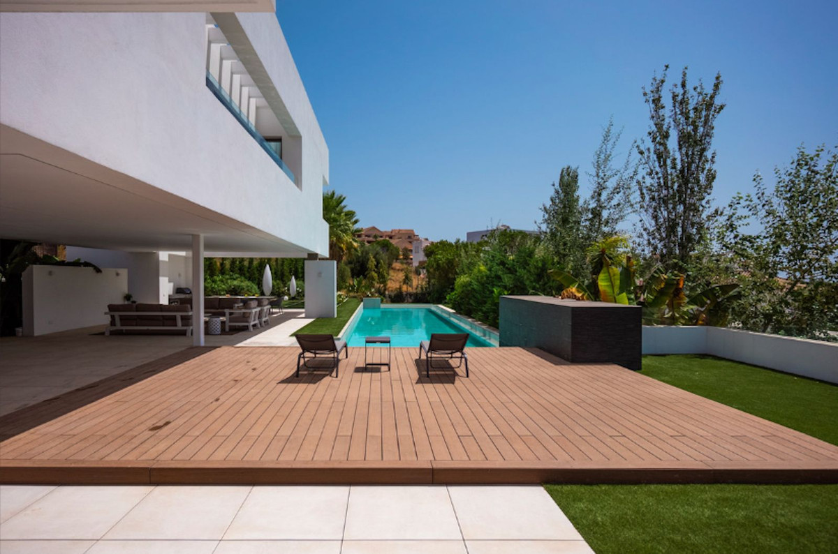 Se vende Villa - Chalet de 4 dormitorios en Costa Del Sol, Málaga, España