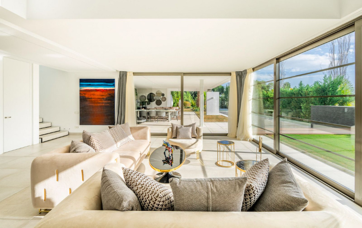 Se vende Villa - Chalet de 4 dormitorios en Costa Del Sol, Málaga, España