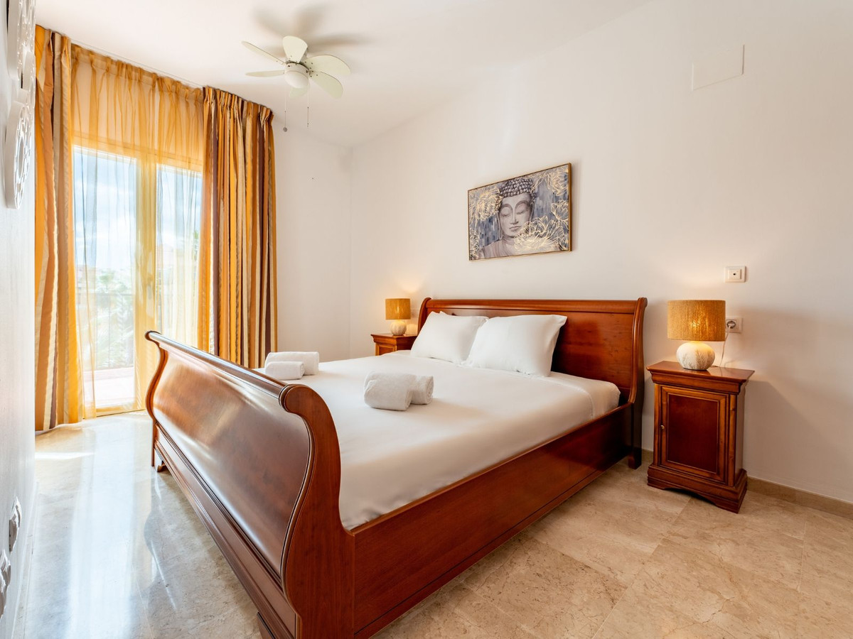 4 Bed Apartment for sale in Alhaurín De La Torre Costa Del Sol, Málaga, Spain