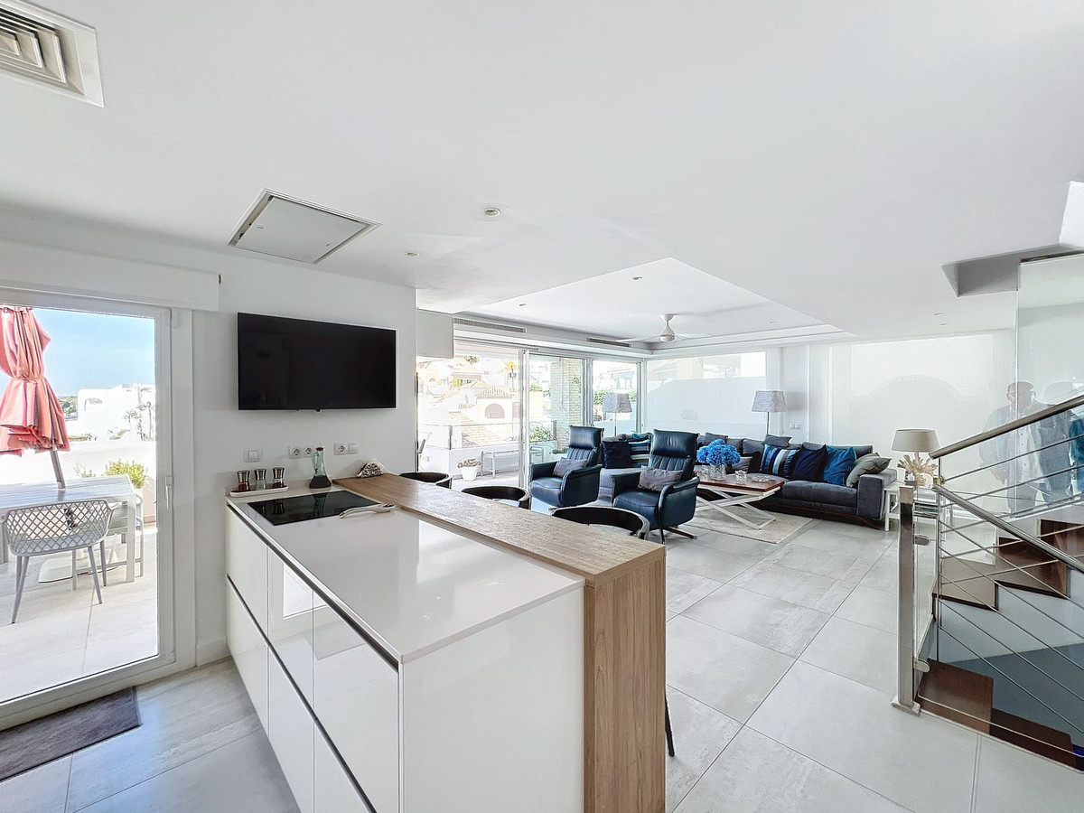 3 Bed Townhouse for sale in Benalmadena Costa Del Sol, Málaga, Spain