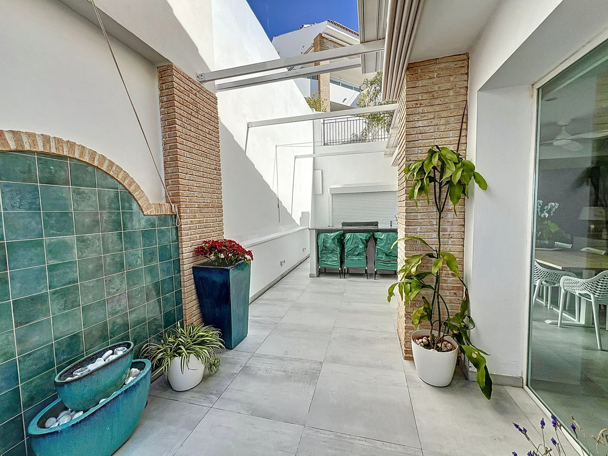 3 Bed Townhouse for sale in Benalmadena Costa Del Sol, Málaga, Spain