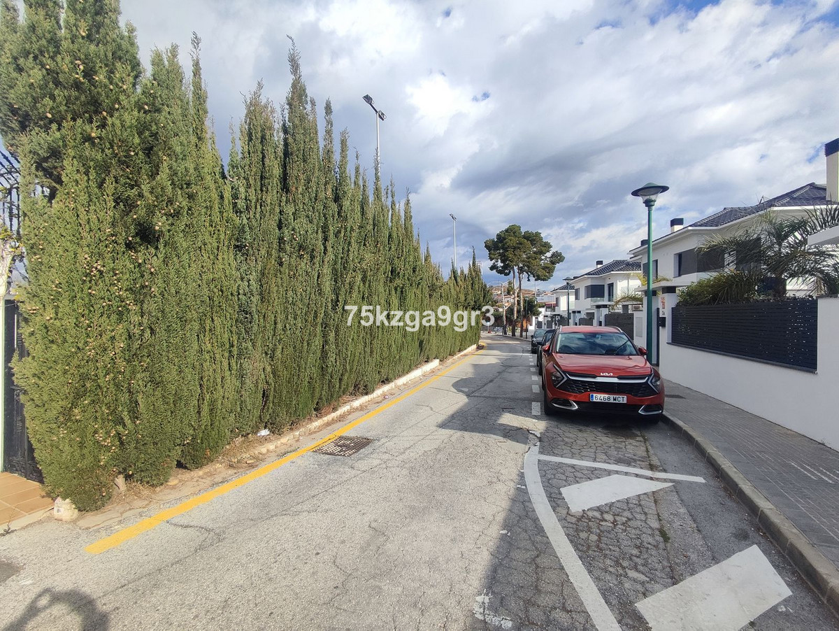 5 Bed Townhouse for sale in Puerto De La Torre Costa Del Sol, Málaga, Spain