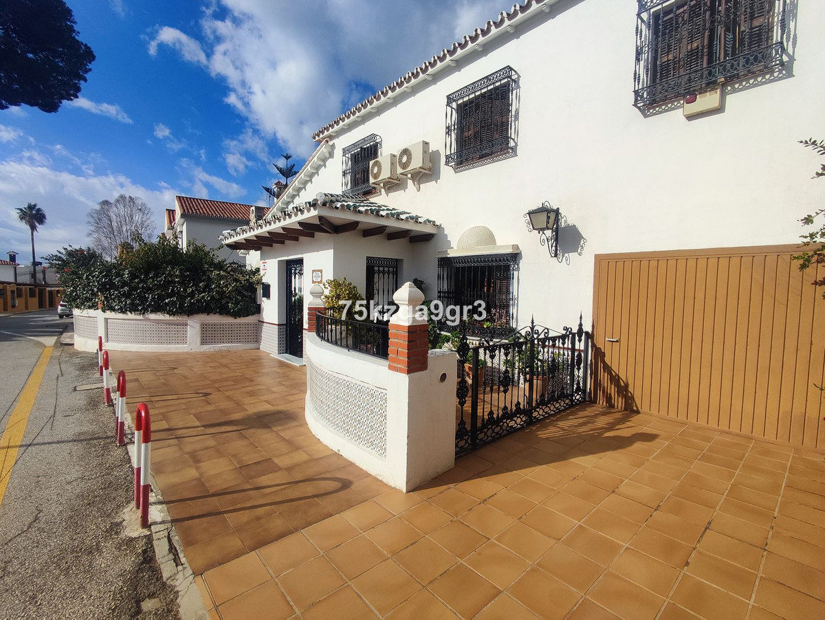 5 Bed Townhouse for sale in Puerto De La Torre Costa Del Sol, Málaga, Spain