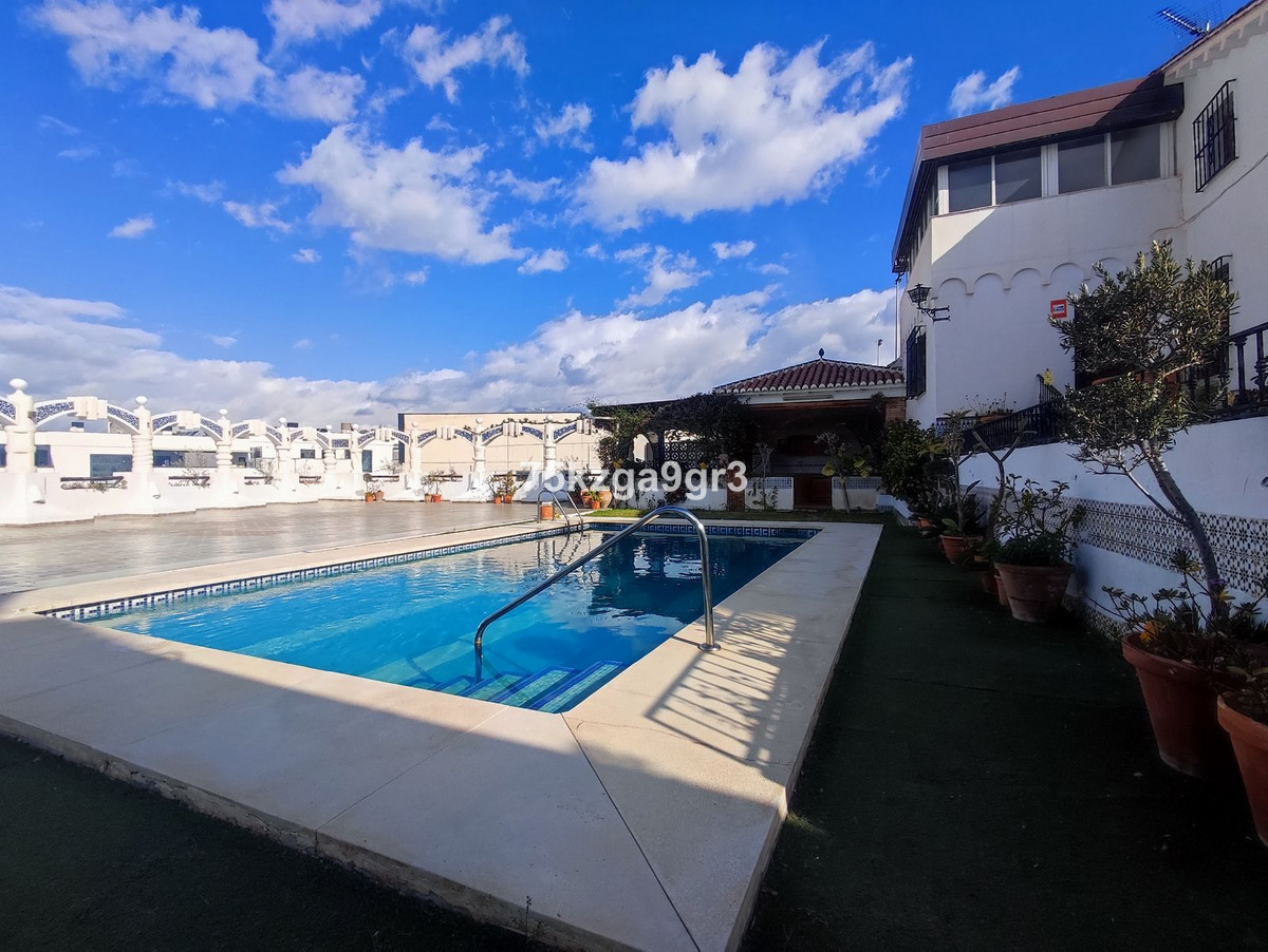 5 Bed Townhouse for sale in Puerto De La Torre Costa Del Sol, Málaga, Spain