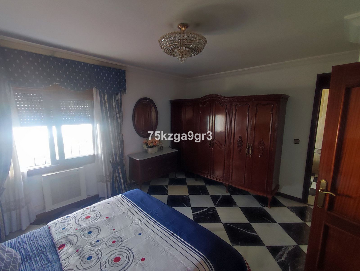 5 Bed Townhouse for sale in Puerto De La Torre Costa Del Sol, Málaga, Spain