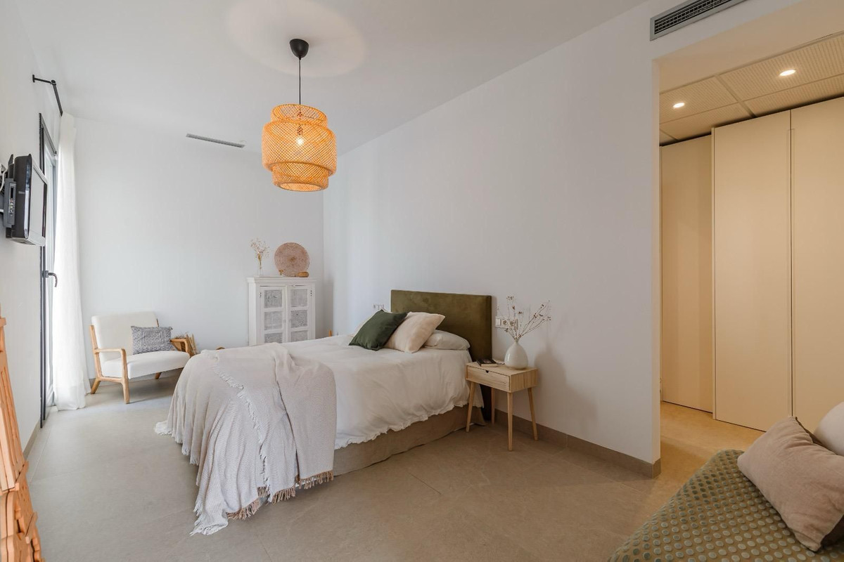 4 Bed Townhouse for sale in Benalmadena Costa Costa Del Sol, Málaga, Spain