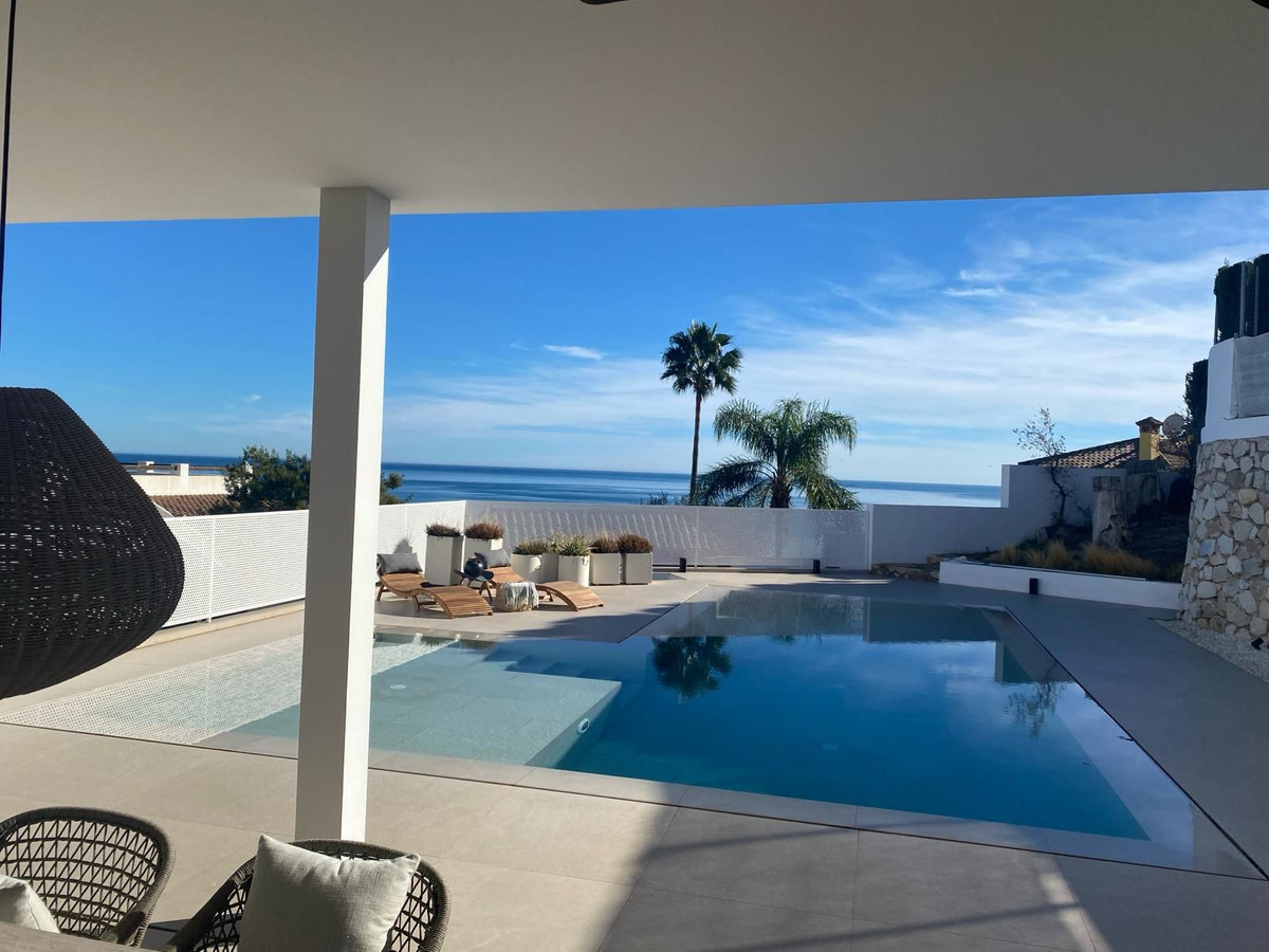 4 Bed Townhouse for sale in Benalmadena Costa Costa Del Sol, Málaga, Spain