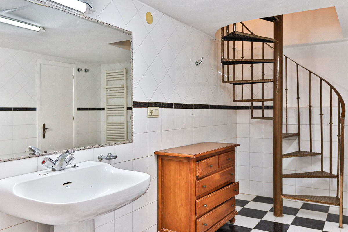Se vende Pareada de 4 dormitorios en Costa Del Sol, Málaga, España