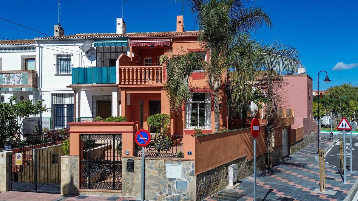 Se vende Pareada de 4 dormitorios en Costa Del Sol, Málaga, España