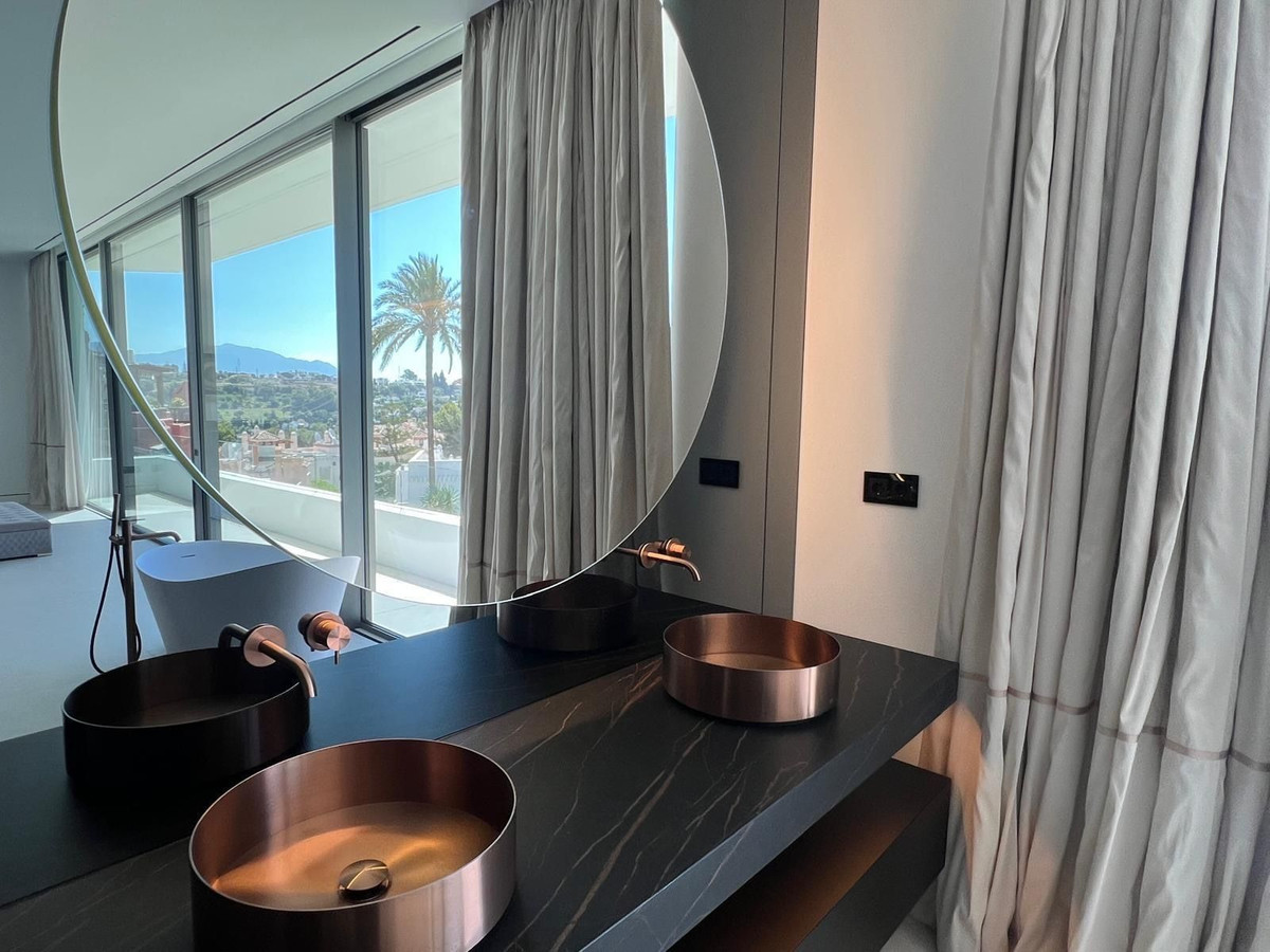Se vende Pareada de 4 dormitorios en Costa Del Sol, Málaga, España