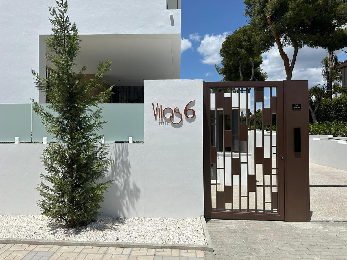 Se vende Pareada de 4 dormitorios en Costa Del Sol, Málaga, España