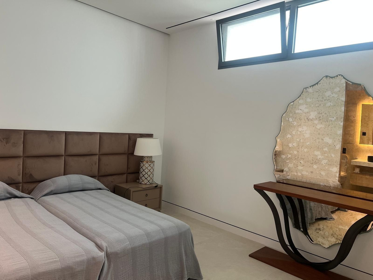 Se vende Pareada de 4 dormitorios en Costa Del Sol, Málaga, España