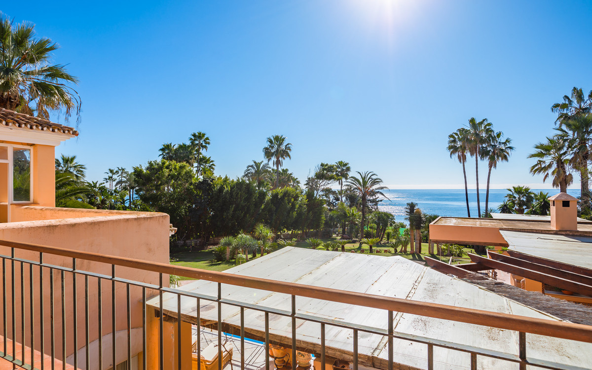 Se vende Villa - Chalet de 8 dormitorios en Costa Del Sol, Málaga, España