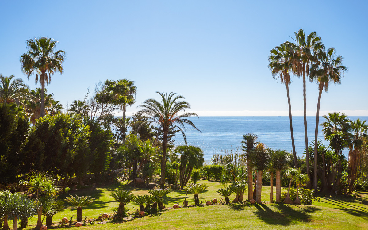 Se vende Villa - Chalet de 8 dormitorios en Costa Del Sol, Málaga, España