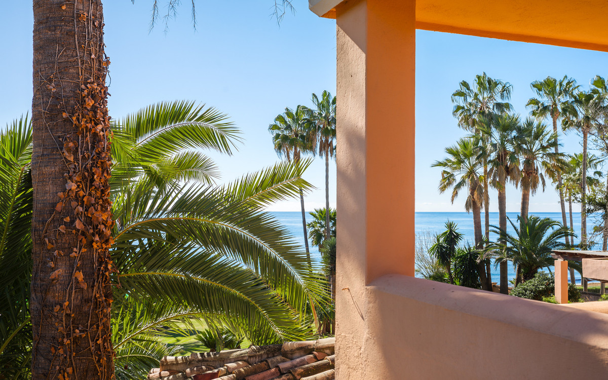 Se vende Villa - Chalet de 8 dormitorios en Costa Del Sol, Málaga, España