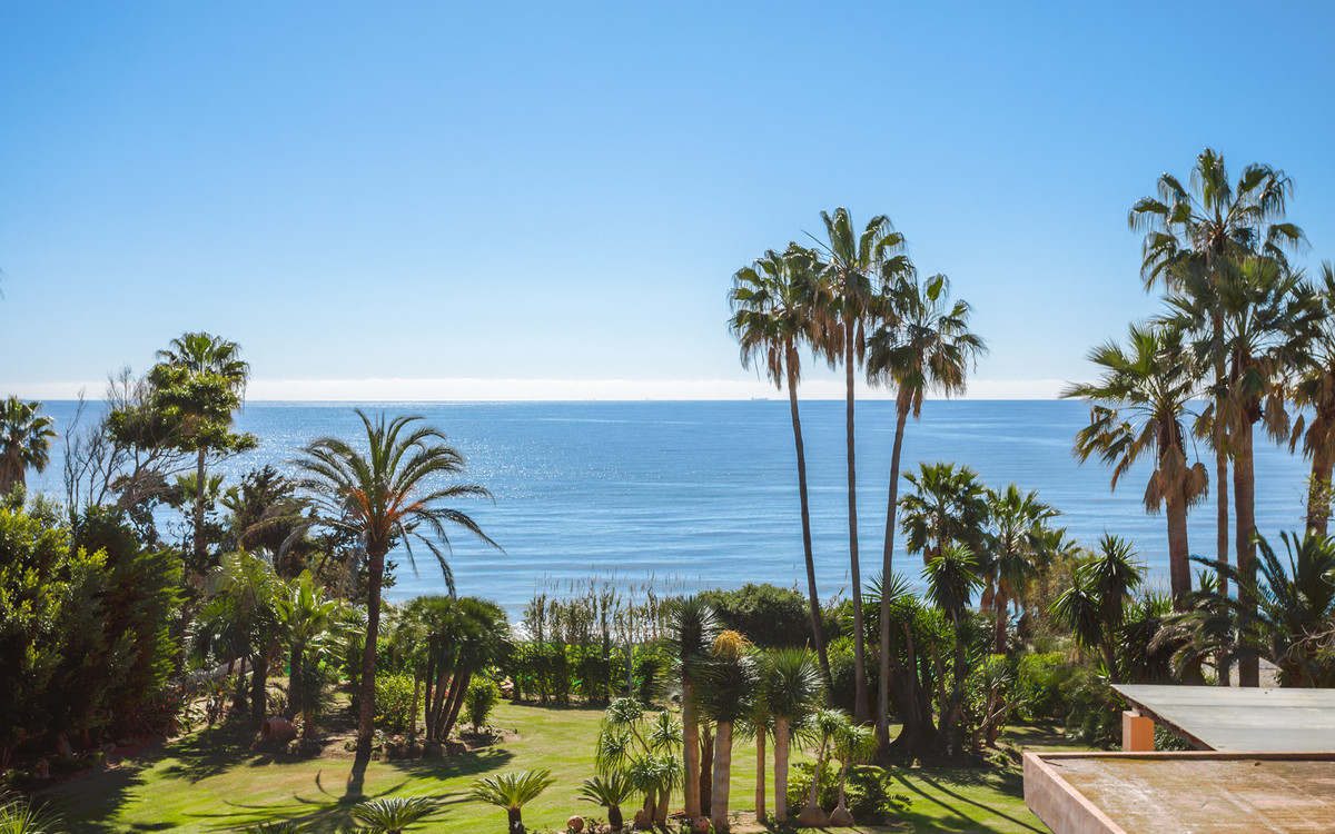 Se vende Villa - Chalet de 8 dormitorios en Costa Del Sol, Málaga, España