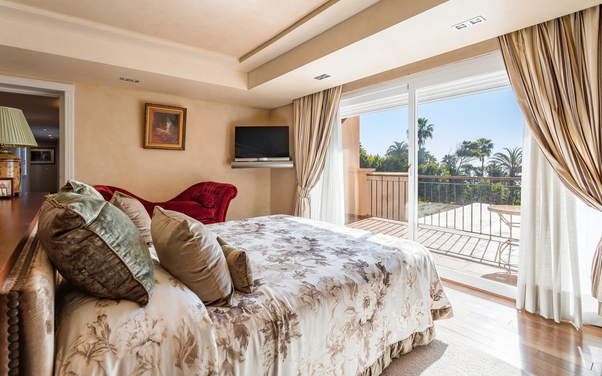 Se vende Villa - Chalet de 8 dormitorios en Costa Del Sol, Málaga, España