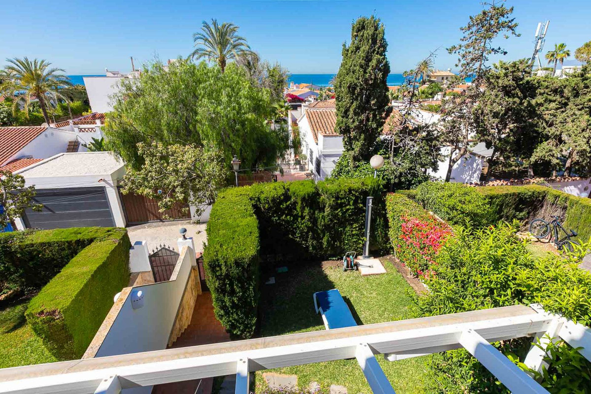 4 Bed Townhouse for sale in Costabella Costa Del Sol, Málaga, Spain