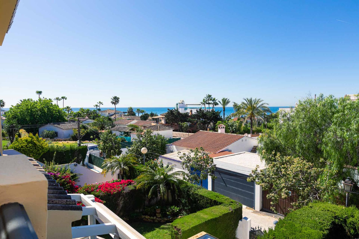 4 Bed Townhouse for sale in Costabella Costa Del Sol, Málaga, Spain