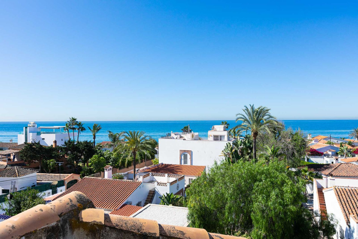 4 Bed Townhouse for sale in Costabella Costa Del Sol, Málaga, Spain