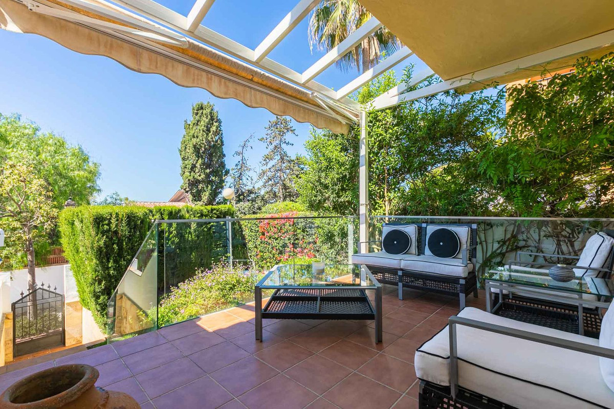 4 Bed Townhouse for sale in Costabella Costa Del Sol, Málaga, Spain