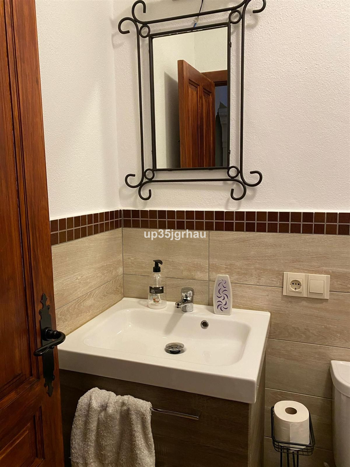 6 Bed Townhouse for sale in Estepona Costa Del Sol, Málaga, Spain