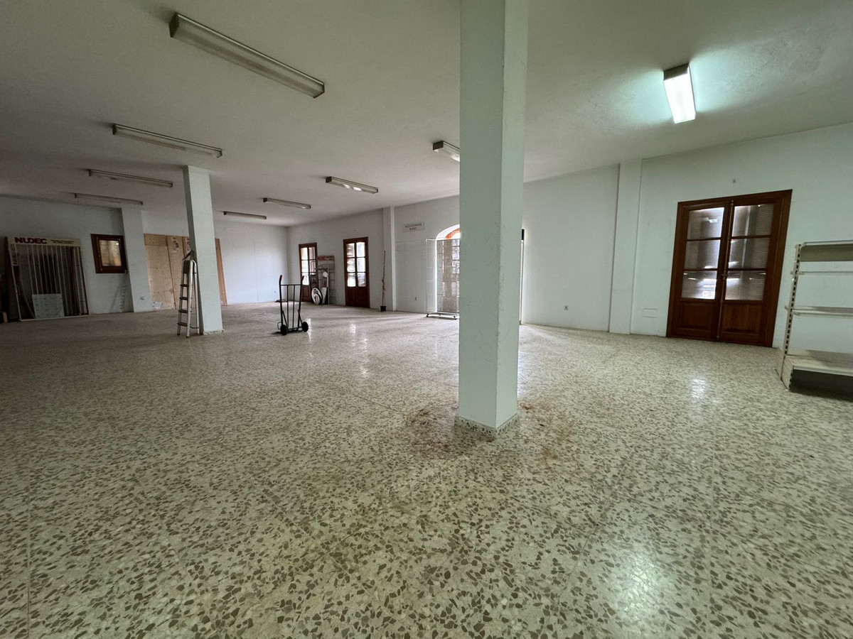 Commercial unit for sale in Estepona Costa Del Sol, Málaga, Spain