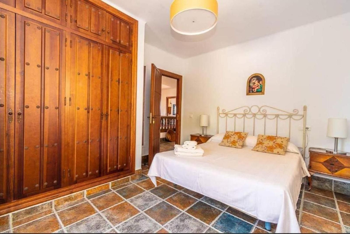 Se vende Villa - Chalet de 7 dormitorios en Costa Del Sol East, Málaga, España