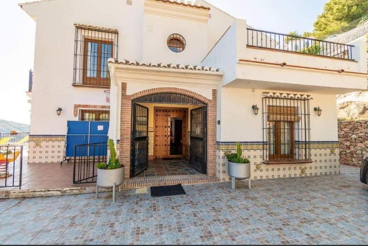 Se vende Villa - Chalet de 7 dormitorios en Costa Del Sol East, Málaga, España