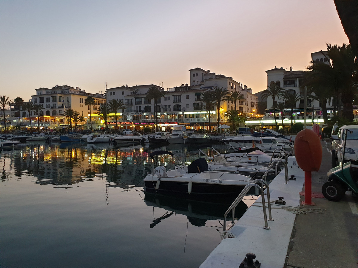 Se vende Apartamento Planta Baja de 2 dormitorios en Costa Del Sol, Málaga, España