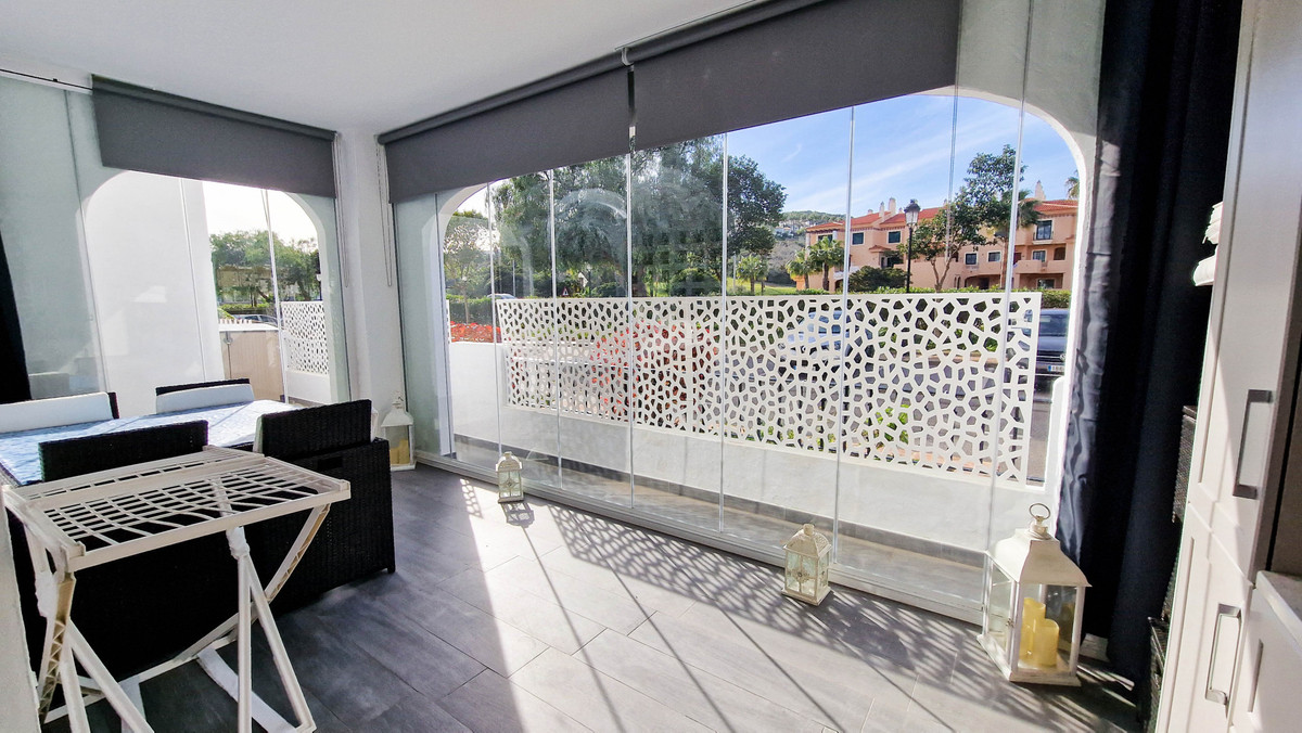 Se vende Apartamento Planta Baja de 2 dormitorios en Costa Del Sol, Málaga, España