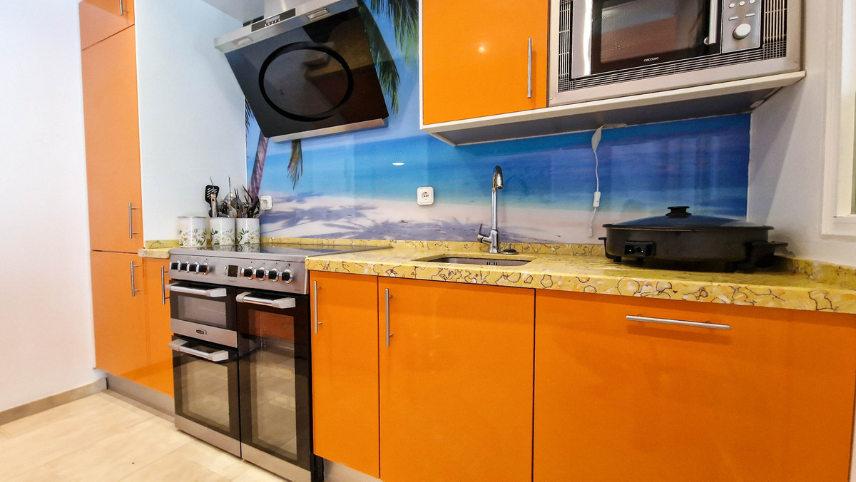 Se vende Apartamento Planta Baja de 2 dormitorios en Costa Del Sol, Málaga, España