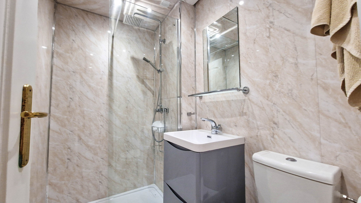 Se vende Apartamento Planta Baja de 2 dormitorios en Costa Del Sol, Málaga, España