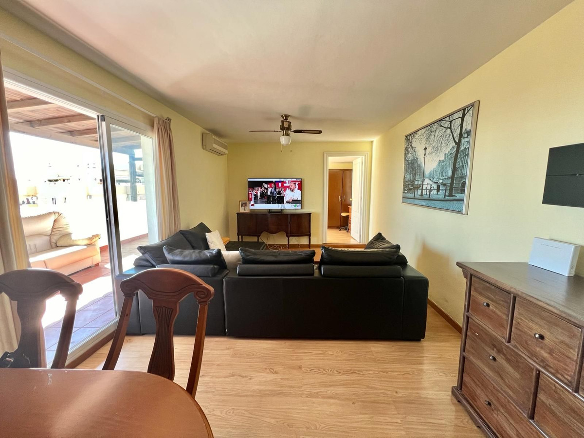 3 Bed Apartment for sale in Las Lagunas Costa Del Sol, Málaga, Spain