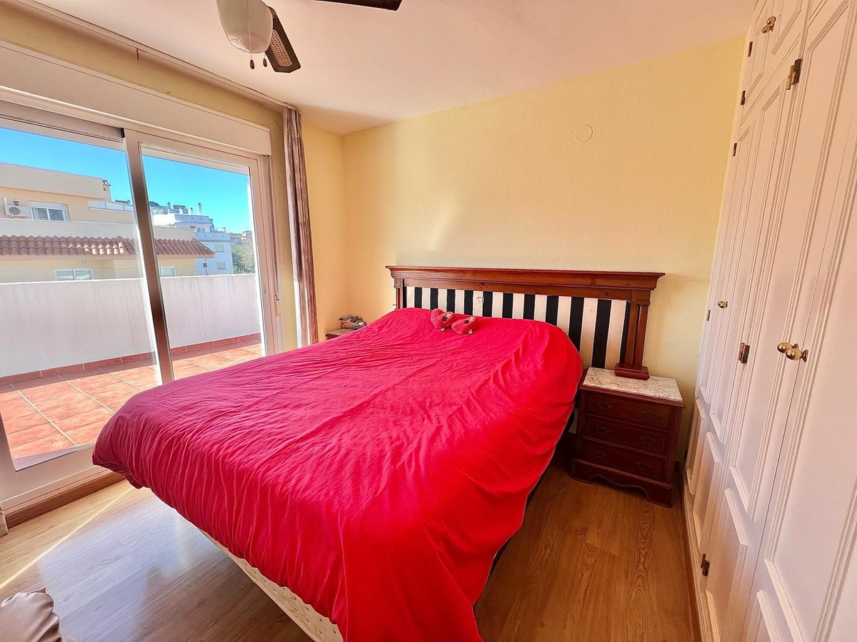 3 Bed Apartment for sale in Las Lagunas Costa Del Sol, Málaga, Spain