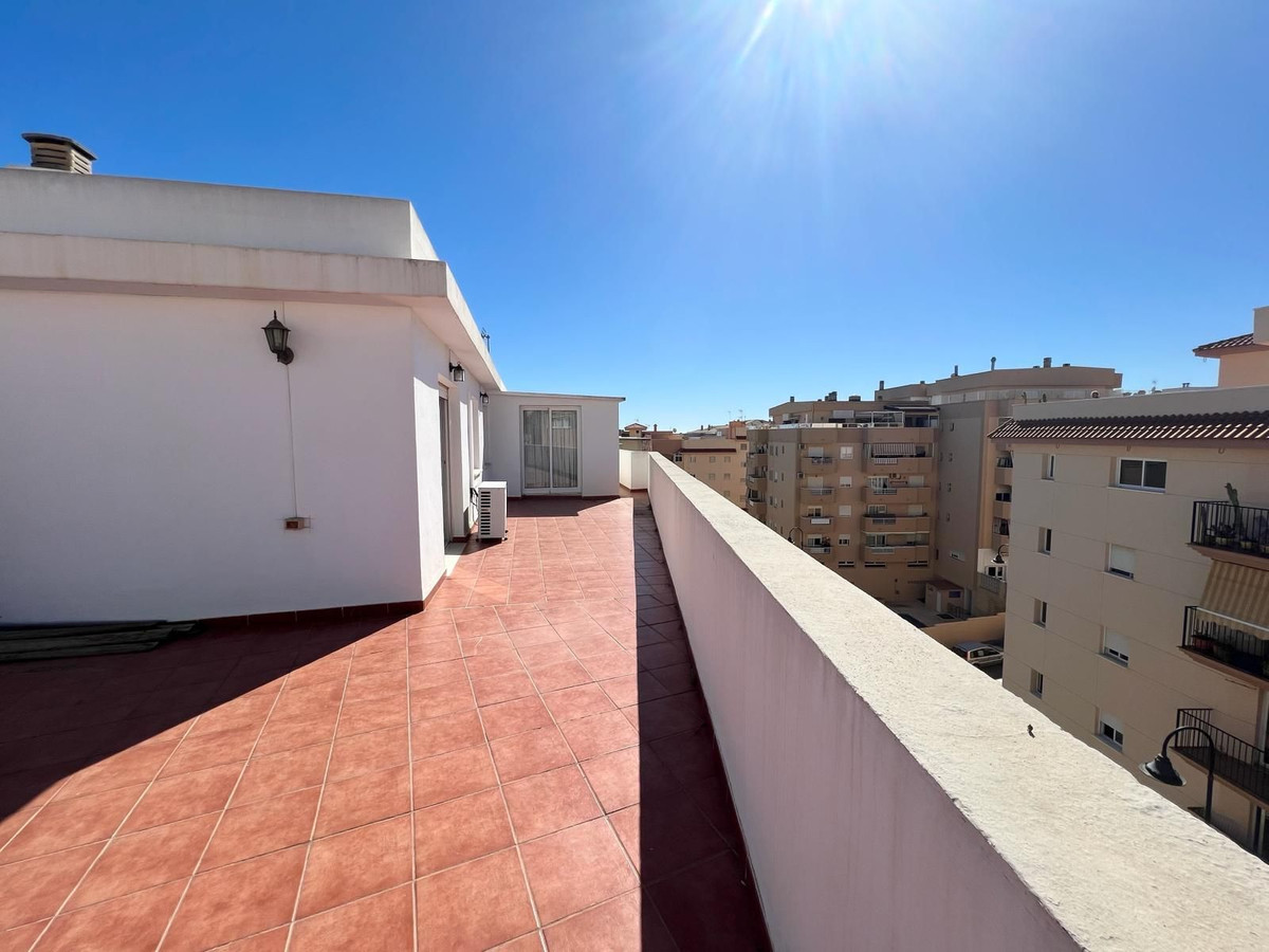 3 Bed Apartment for sale in Las Lagunas Costa Del Sol, Málaga, Spain