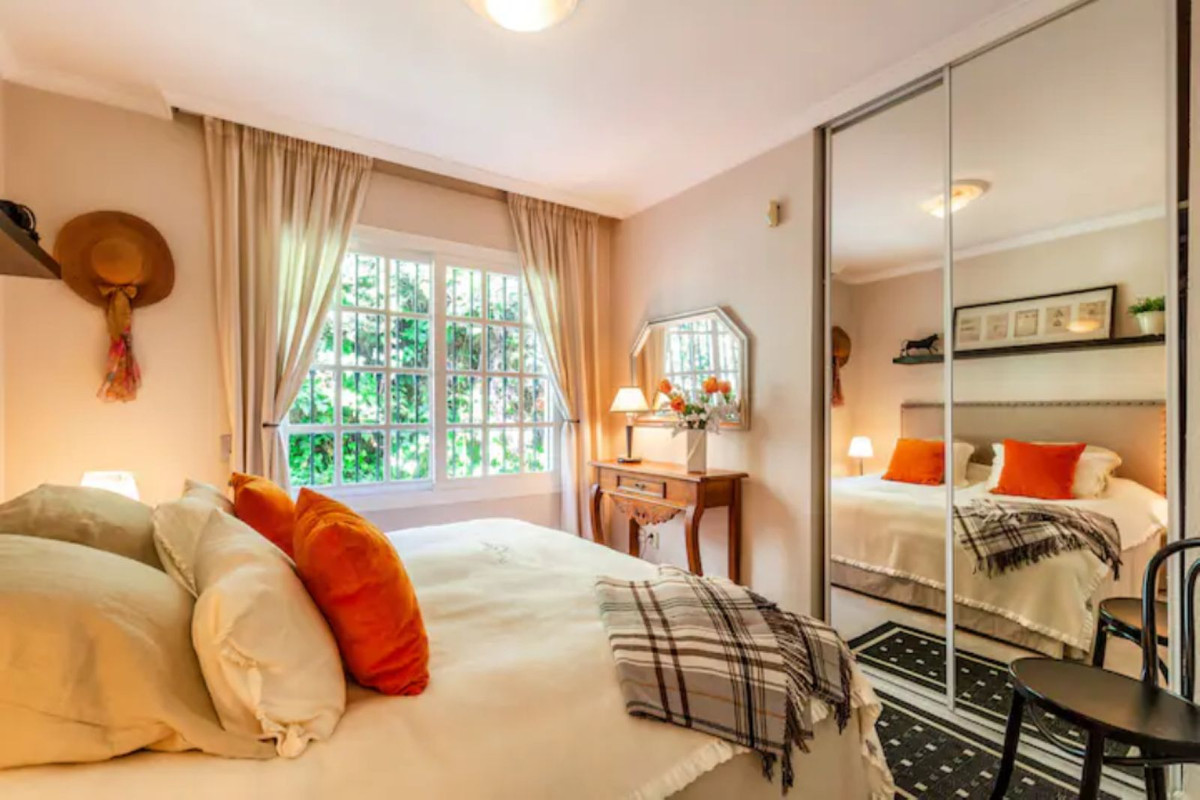 Se vende Villa - Chalet de 5 dormitorios en Costa Del Sol, Málaga, España