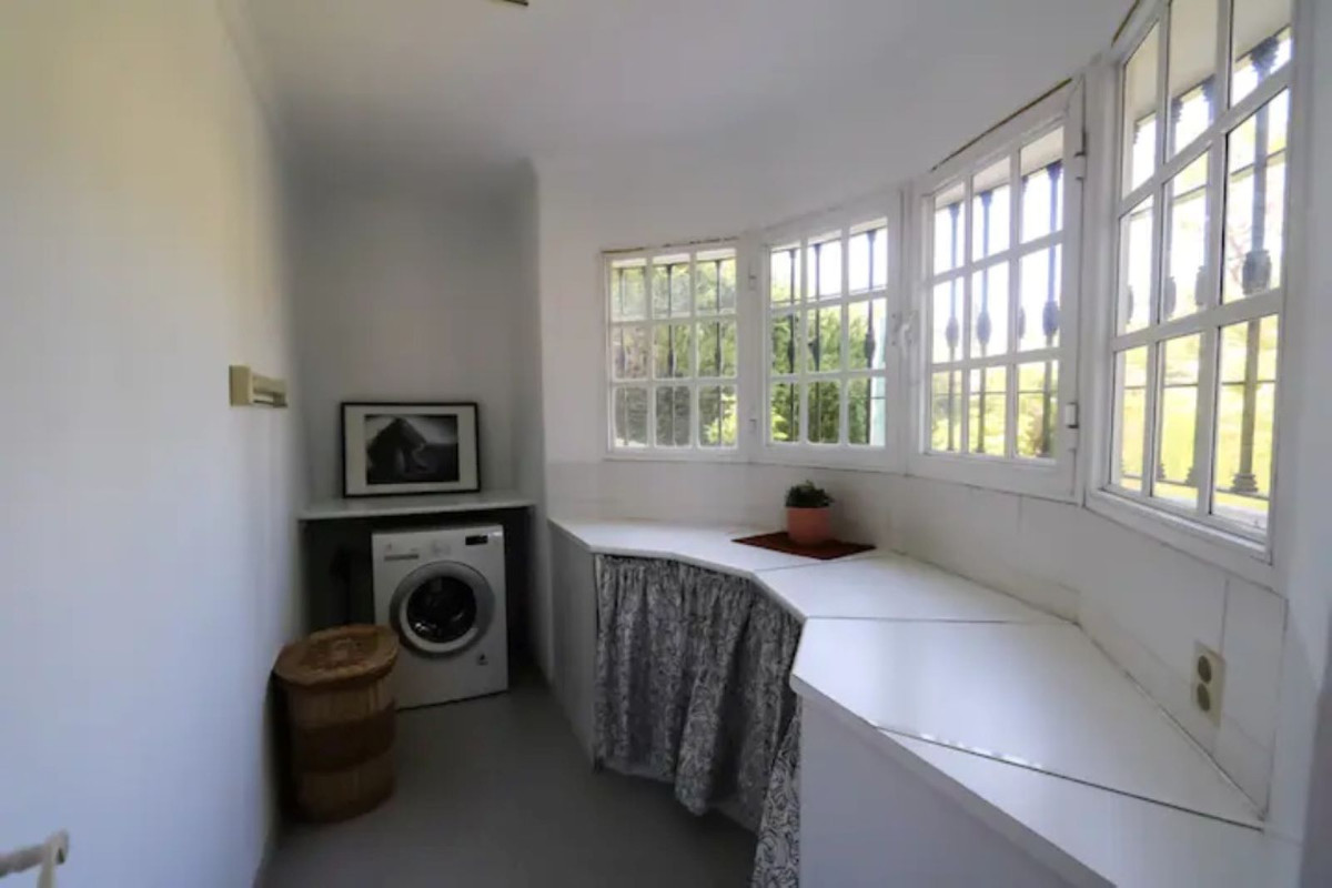 Se vende Villa - Chalet de 5 dormitorios en Costa Del Sol, Málaga, España