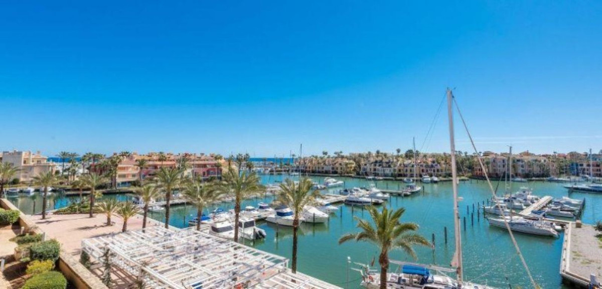 Se vende Terreno Urbano  en Costa Del Sol, Cadiz, España