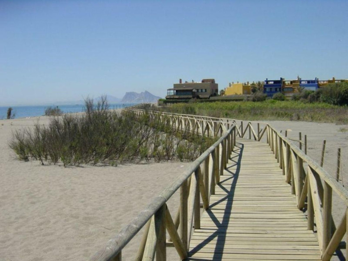 Se vende Terreno Urbano  en Costa Del Sol, Cadiz, España