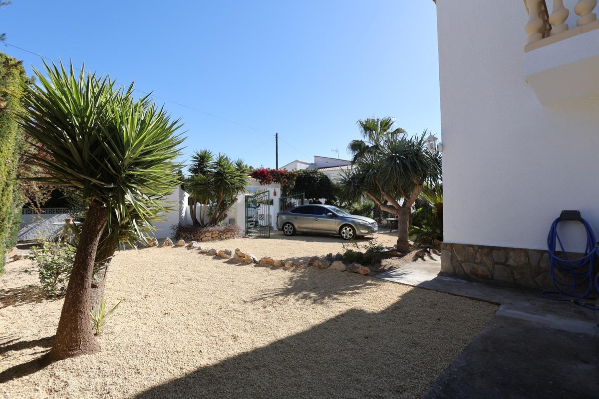 Se vende Bungalow de 2 dormitorios en Costa Blanca, Alicante, España